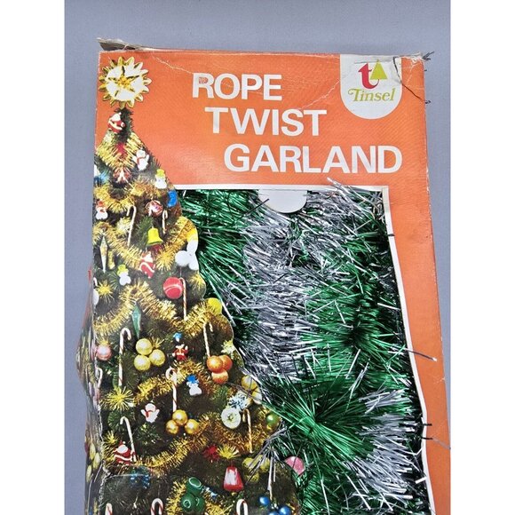 Vintage 30 ' x 2" Fireproof TINSEL GARLAND in Original Box‎ made in Canada - Picture 3 of 7